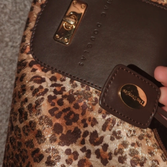 Mac Douglas Leopard gold print pattern - Picture 4 of 4